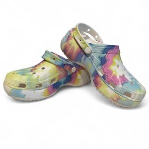Women's Size 10 l CROCS Tie-Dye Pattern